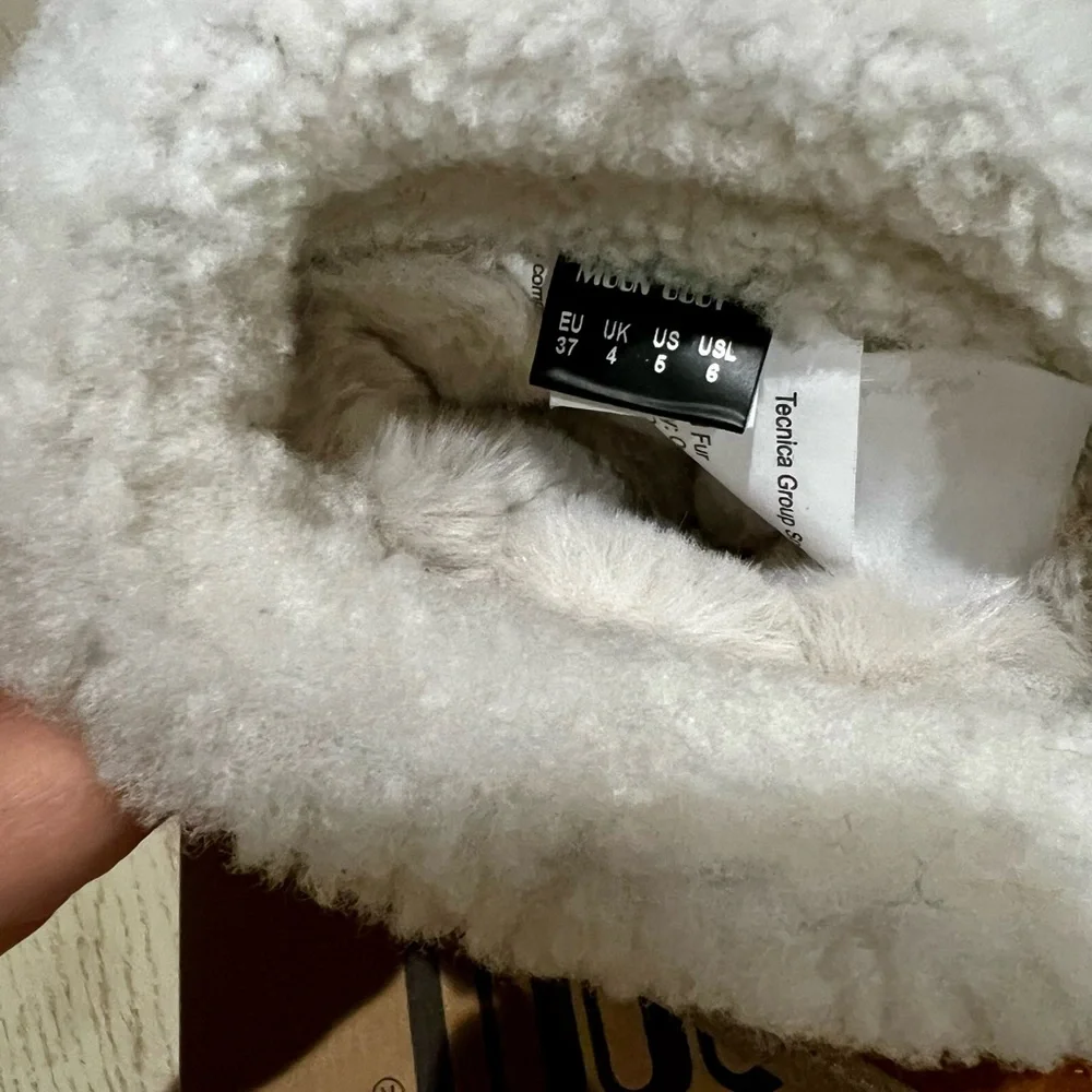 Moon Boot - Picture 5 of 5